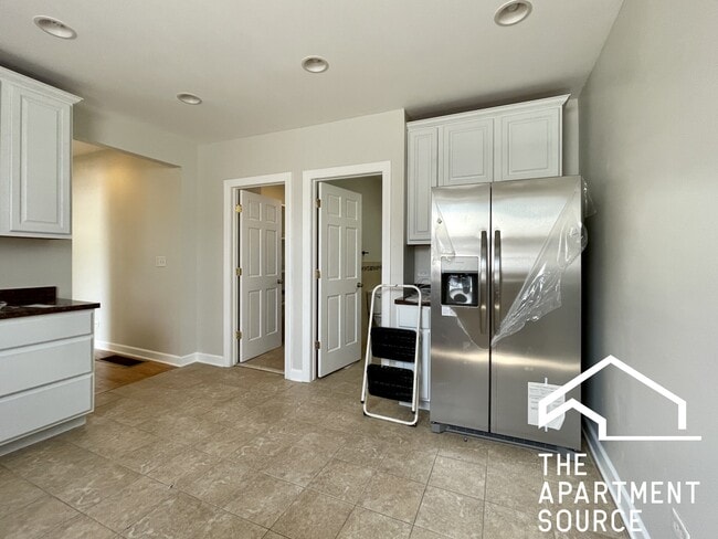 Building Photo - 3606 W Cortland St