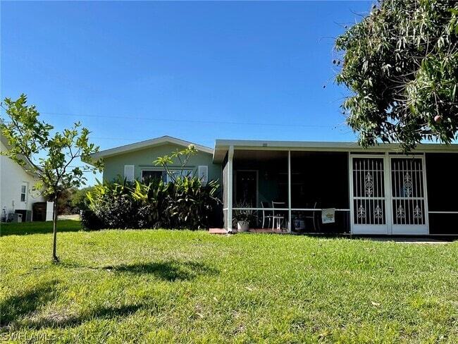 Building Photo - 1207 SE 40th Ter