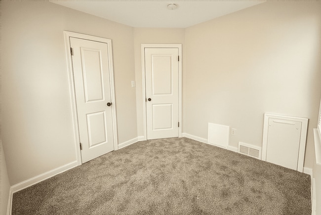 Building Photo - 1718 Chandler Rd