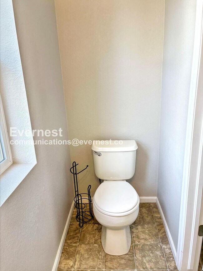 Building Photo - 3907 Heatherwood Cir