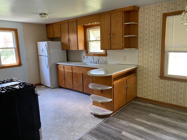 Building Photo - 406 Callodine Ave