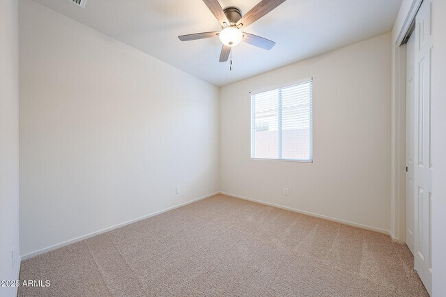 Building Photo - 7168 W Hedge Hog Pl