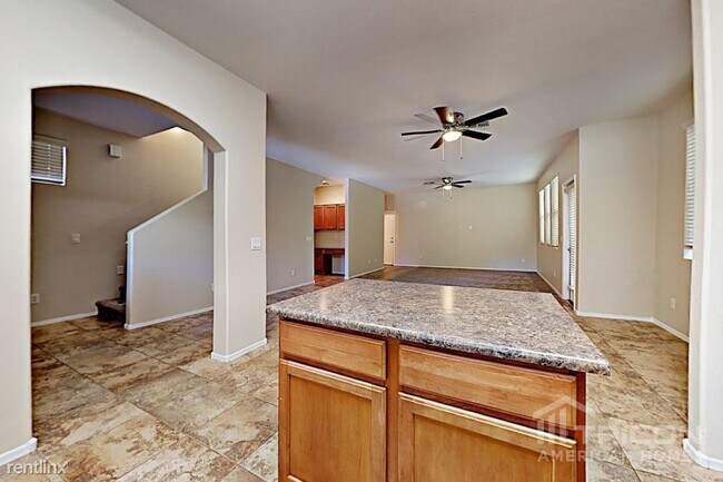 Building Photo - 4376 E Selena Dr