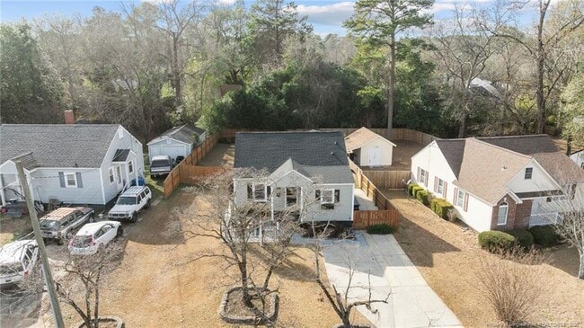 Building Photo - 1001 Anarine Rd