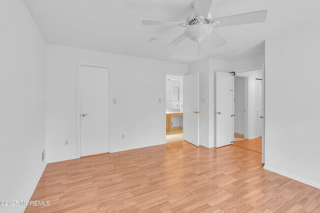 Building Photo - 237 Paddington Ct