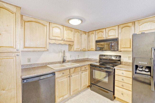 Building Photo - 12631 Fairfax St