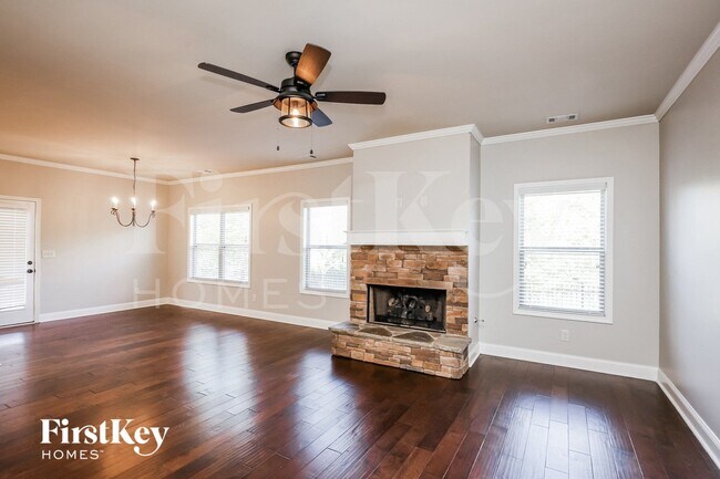 Building Photo - 668 Brakeman Cir