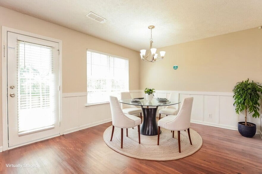 Building Photo - 8813 Cressent Glen Ct