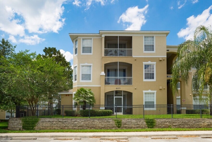 Building Photo - 8107 Coconut Pl