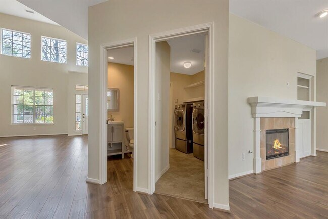 Building Photo - 27 Bethany Bend Dr
