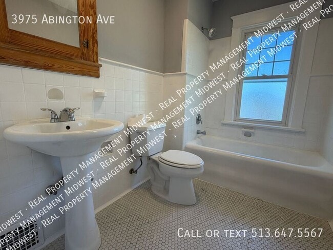 Building Photo - 3975 Abington Ave
