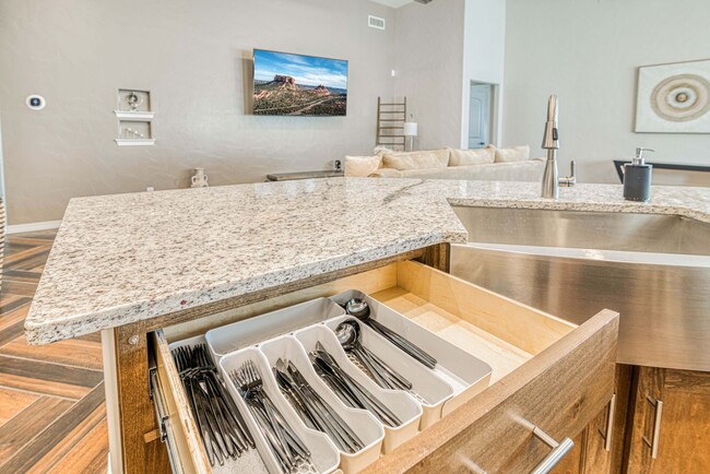 Building Photo - Eastside area for Short or Long Term Renta...