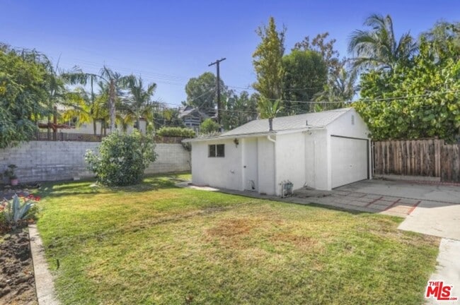 Building Photo - 22046 Galvez St