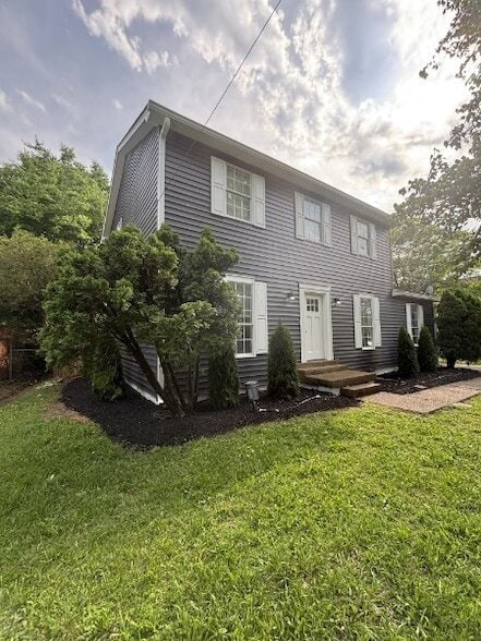 Primary Photo - 3221 New Towne Rd