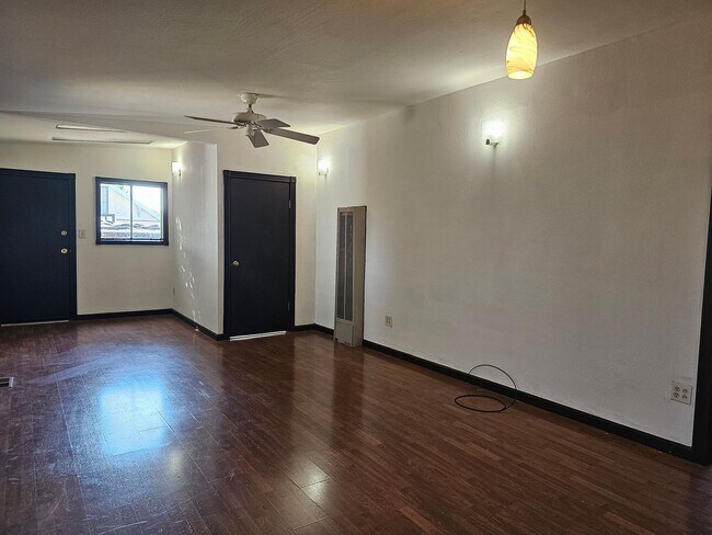 Building Photo - 2416 Browning St