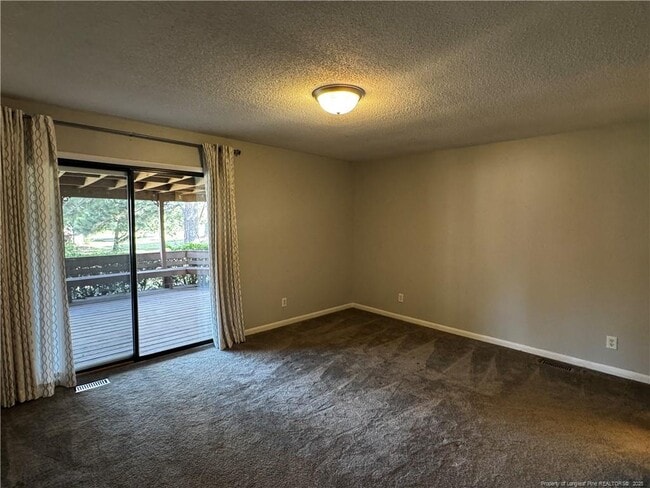 Building Photo - 6739 Irongate Dr