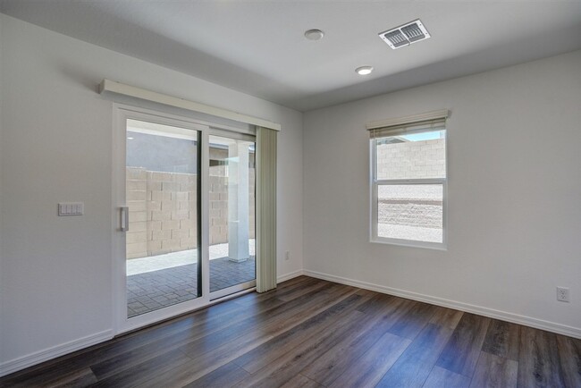 Building Photo - Brand new home! 3 bedroom, 2.5 bathroom in...