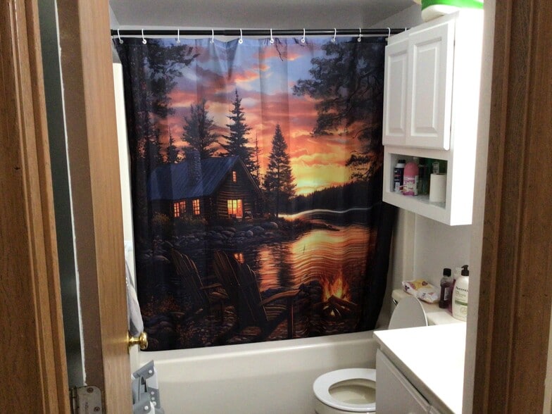 Bathroom - 440 Echo Ln