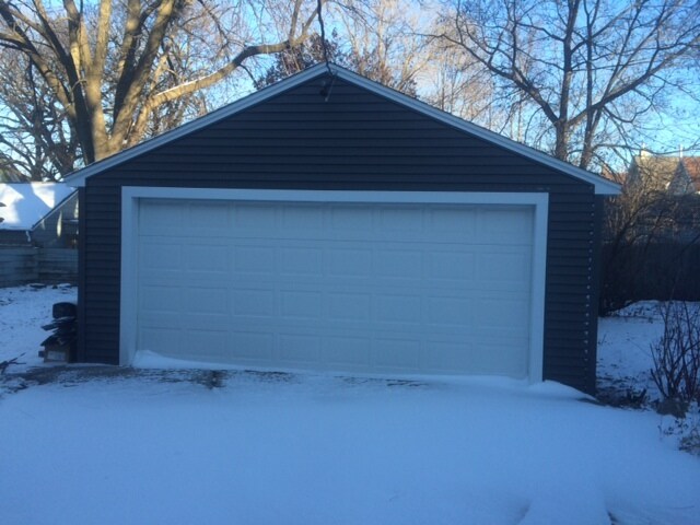 2- STALL w/ OPENER - 113 N Connecticut Ave