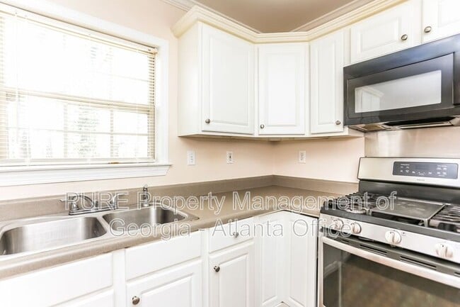 Building Photo - 1934 Ivy Glen Dr