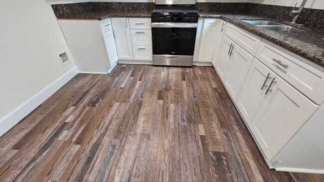 Building Photo - 23(1456,1458)