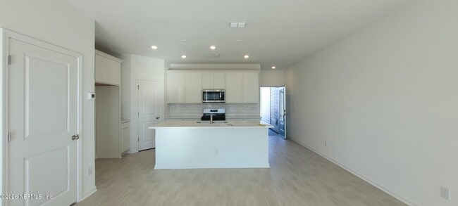 Building Photo - 40 Kingsville Ct