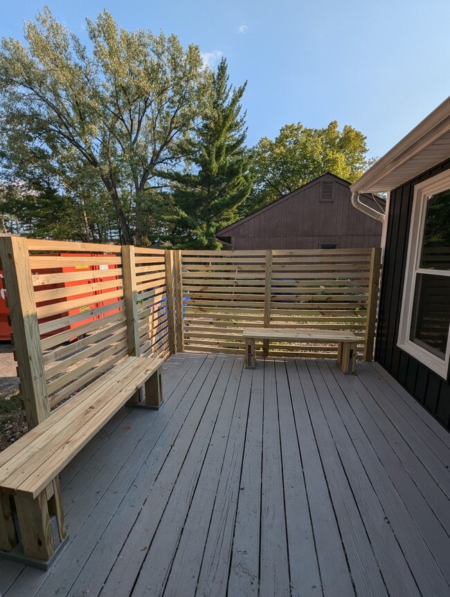 Building Photo - 6349 Dummerston Ct