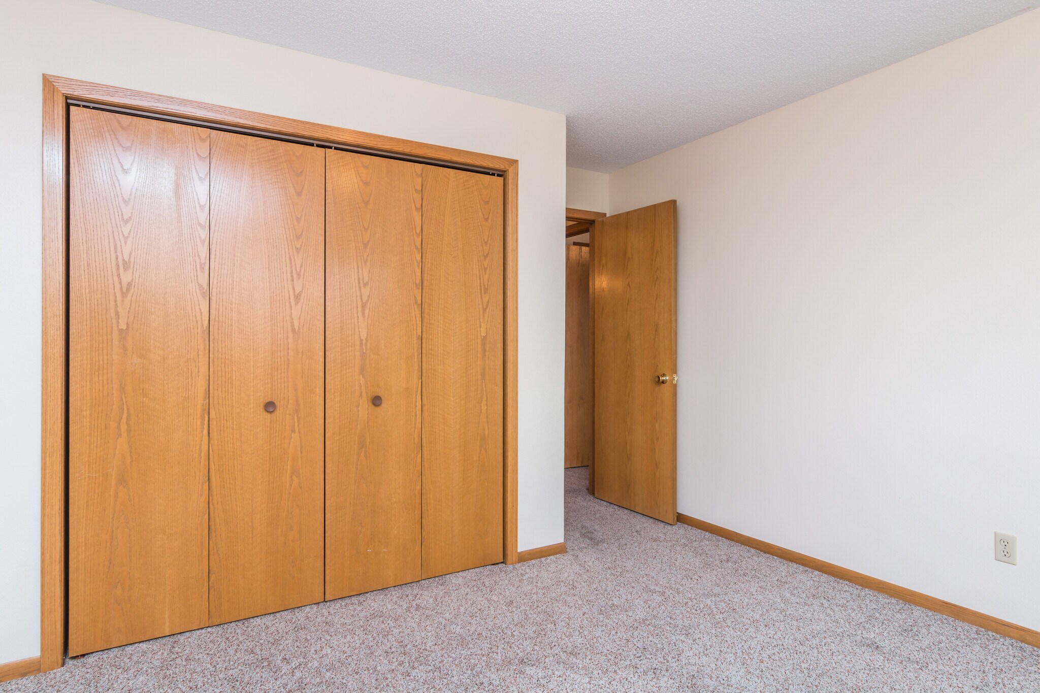 Building Photo - 2021 N Kimball St