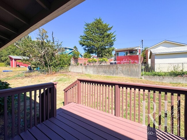 Building Photo - Newly Renovated Charmer in the Heart of Ma...
