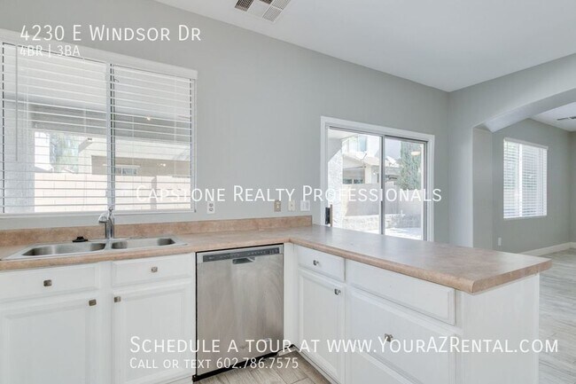 Building Photo - 4230 E Windsor Dr