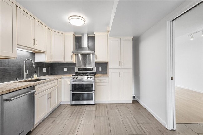 Building Photo - 1141 Verdemar Dr