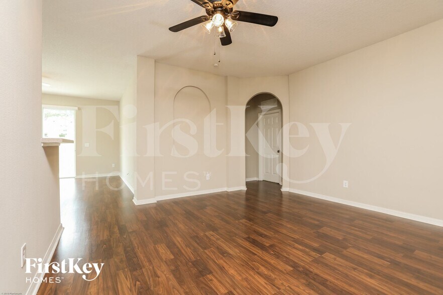 Building Photo - 965 Marietta Ln