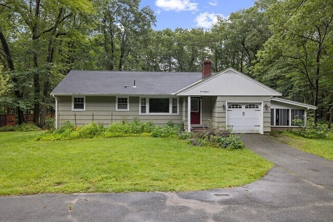 Primary Photo - 718 Lowell St