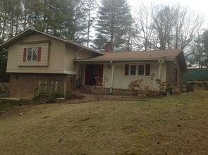 Building Photo - 30 Ferenvilla Dr