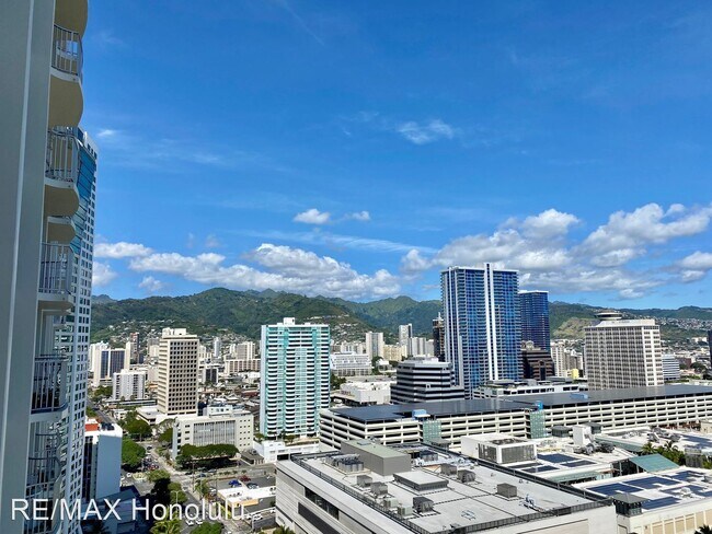 Building Photo - 2 br, 2 bath House - 1350 Ala Moana Blvd #...