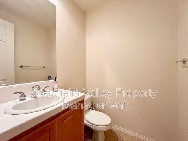 Building Photo - 43341 Parkway Esplanade W