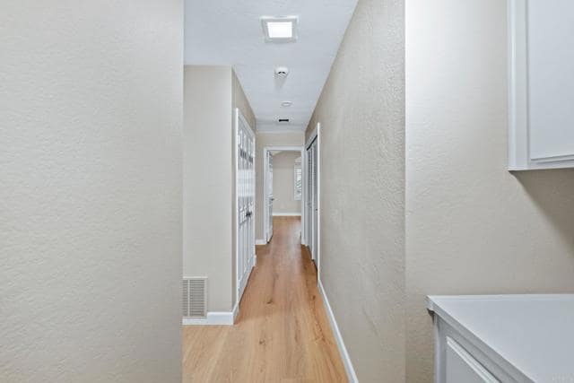 Building Photo - 1680 Hill Top Ln