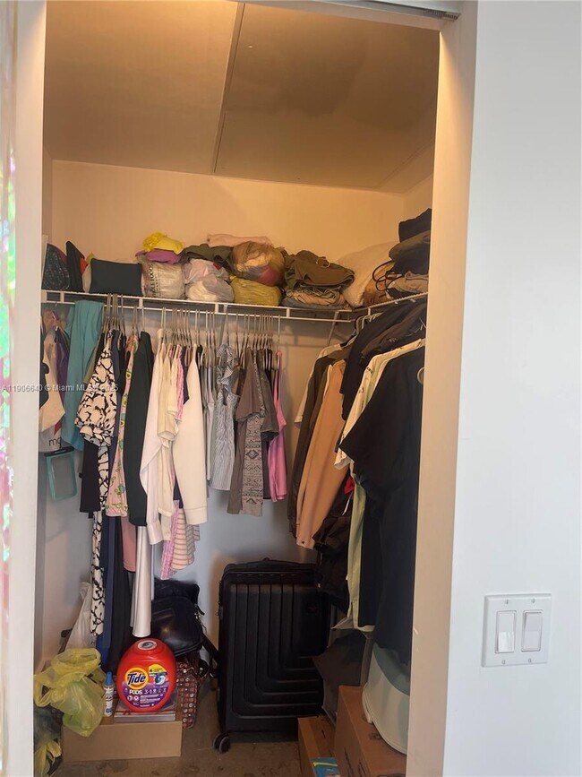 Building Photo - 151 SE 1st St