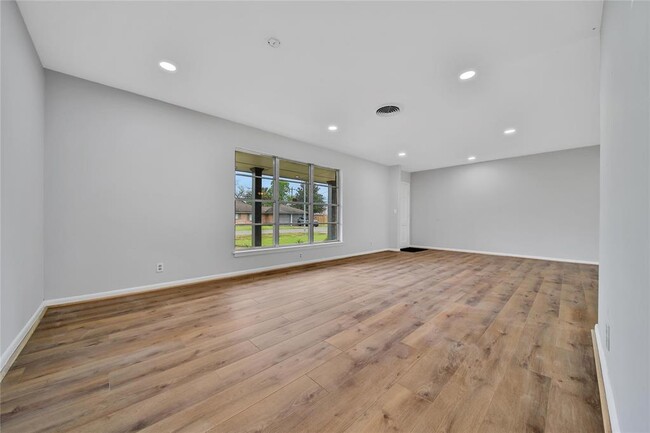 Building Photo - 3015 Peppermill Rd