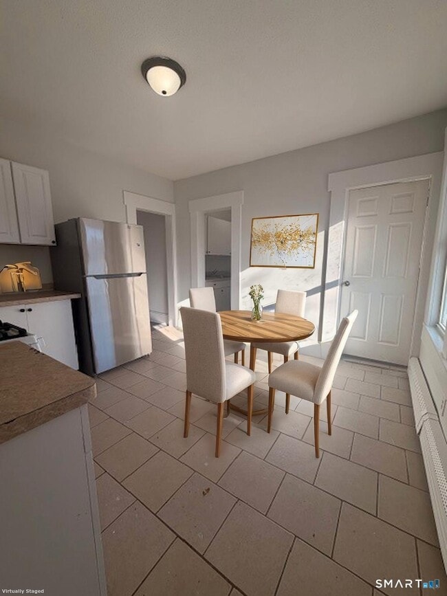 Building Photo - 310 W Division St