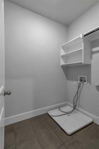 Building Photo - 7545 Reis Ln