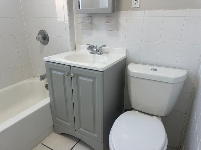 Building Photo - 328-61s 61st St