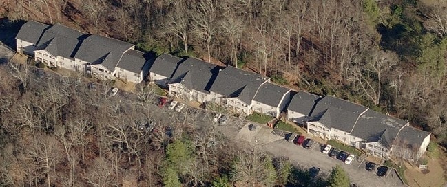 Building Photo - Vandergriff Village Apartments by Callio Properties