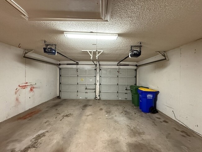 Building Photo - 7012 Bernadine St