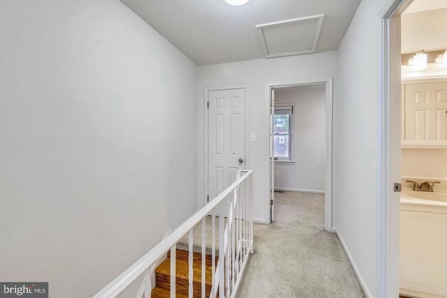 Building Photo - 844 N Frederick St