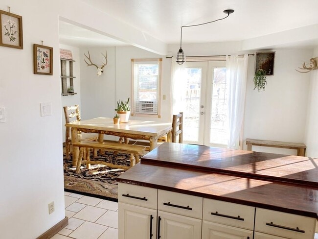 Building Photo - Spacious 2 Bedroom home in Paragonah