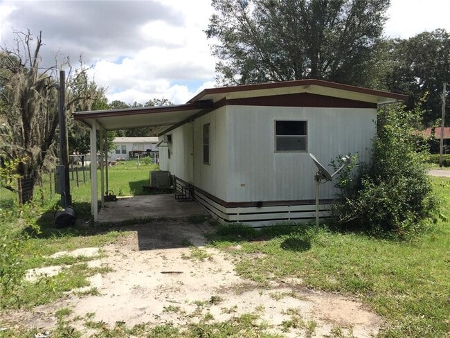 Building Photo - 805 Peters St