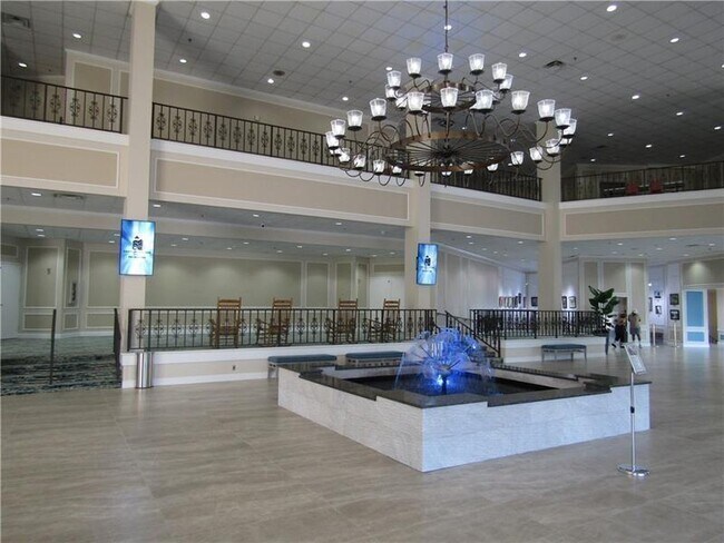 Building Photo - 161 Ventnor Dr