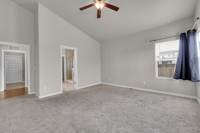Building Photo - $2,995 - 5 Bed, 3 Bath Home in CO Springs ...