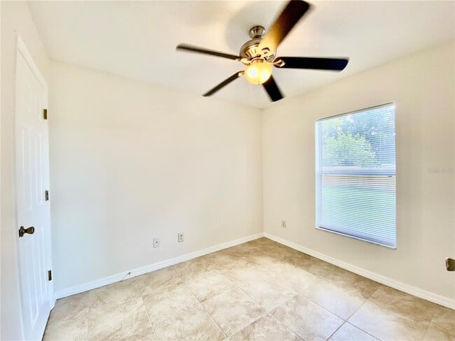 Building Photo - 8638 Garden Way Rd